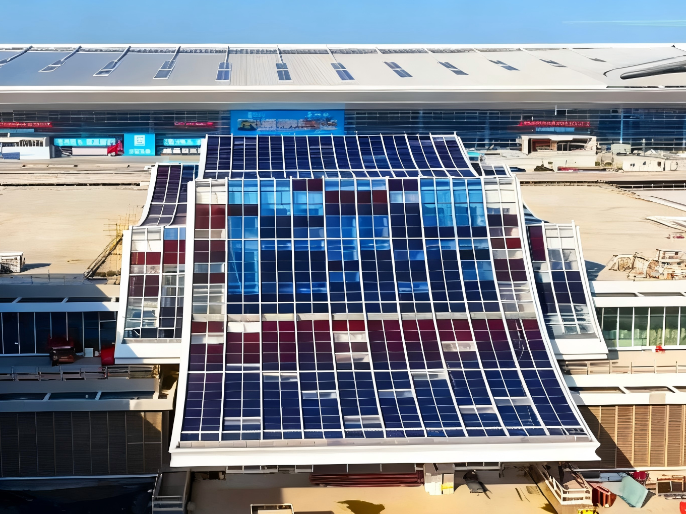 媒体聚焦丨央视《逐光》纪录片，看发电玻璃演绎光电与美学的和谐统一